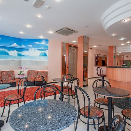 Hotel Basilea เบลลาเรีย-อีเจอา มารีนา ภายนอก รูปภาพ