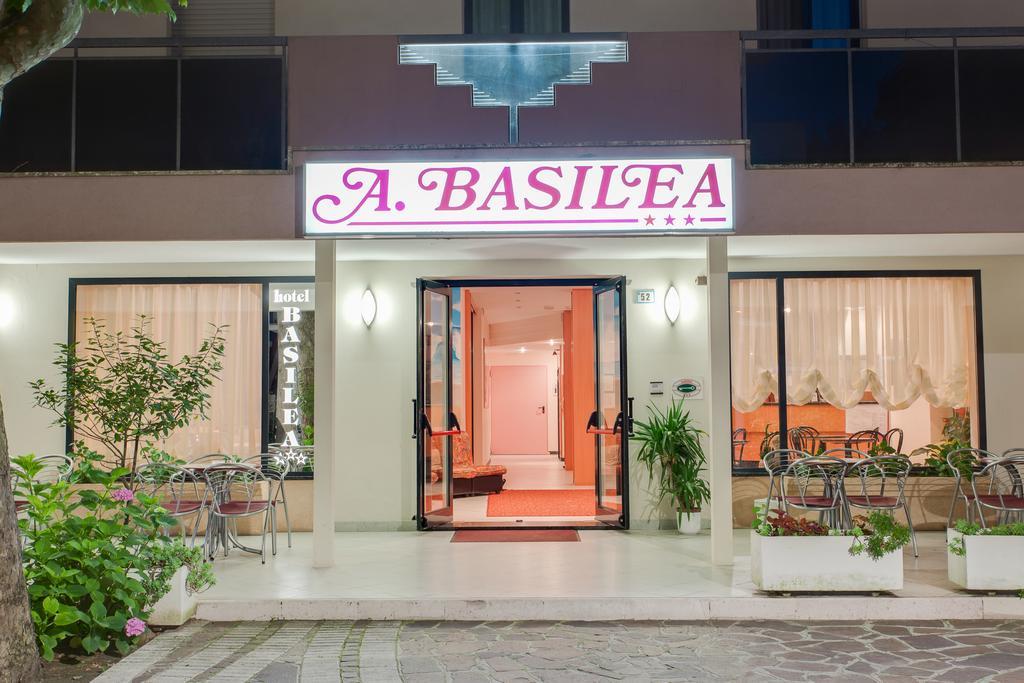 Hotel Basilea เบลลาเรีย-อีเจอา มารีนา ภายนอก รูปภาพ